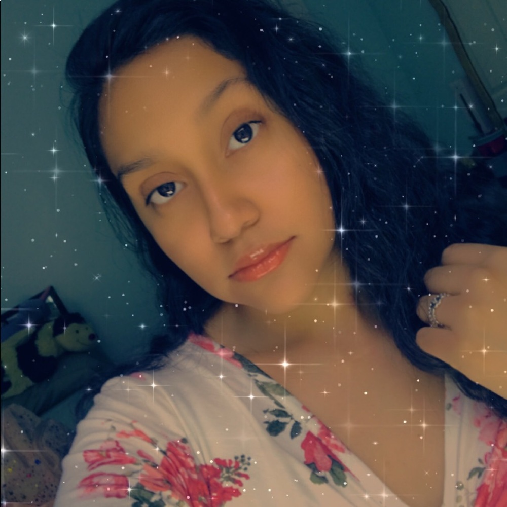 Meet your Posher, Itzel